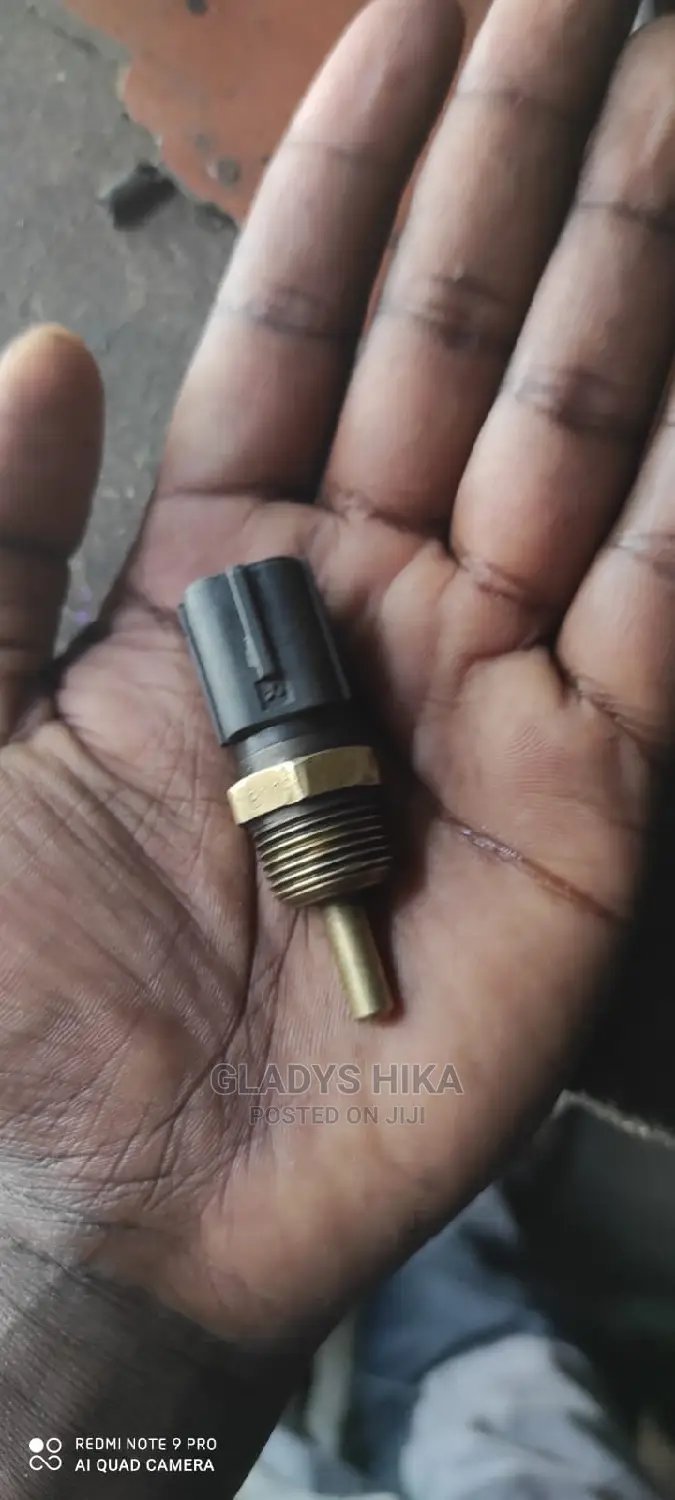 Brand New Radiator for Honda Fit on Sale