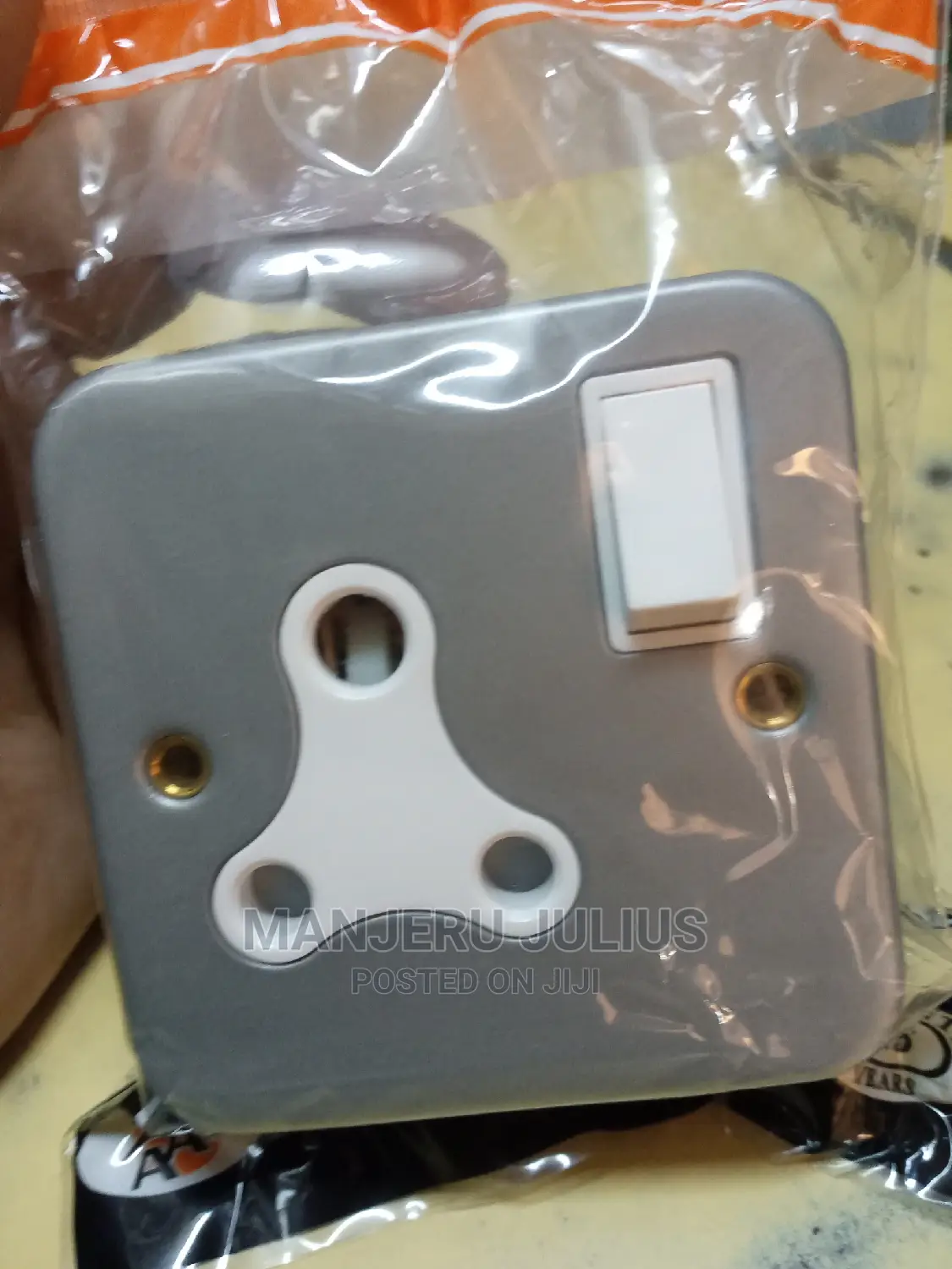 15amps Metalic Single Socket