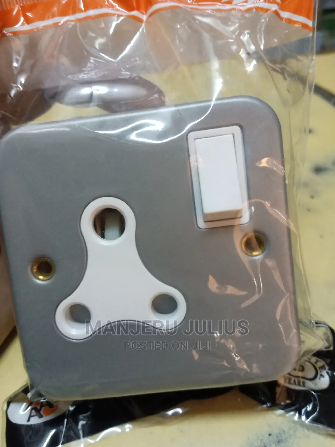 15amps Metalic Single Socket