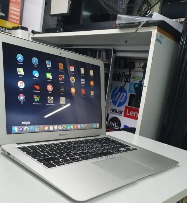 Laptop Apple MacBook 2013 4GB Intel Core I5 SSD 128GB