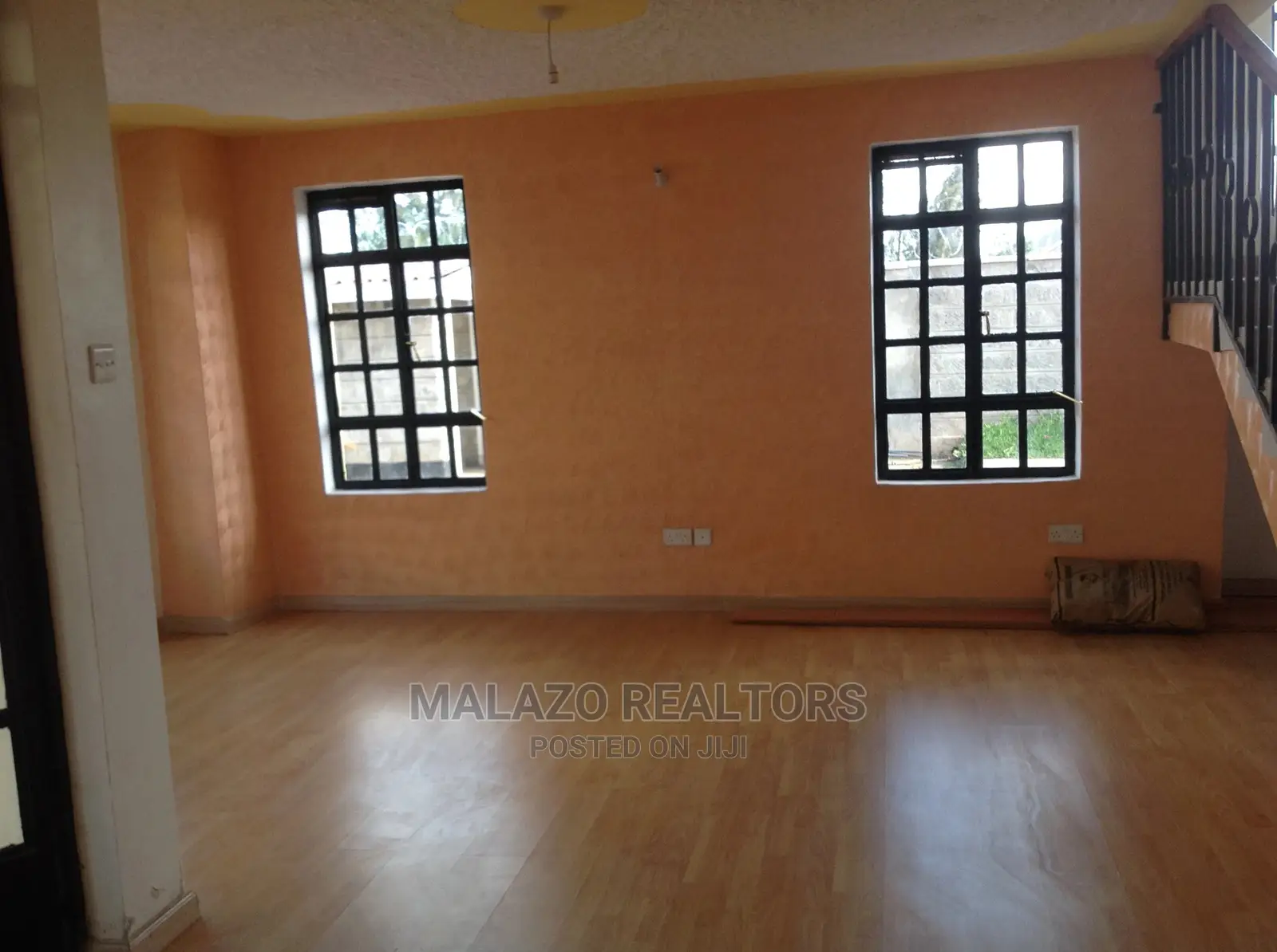 3bdrm Townhouse/Terrace in Kiungani, Gateway Mall Area for sale