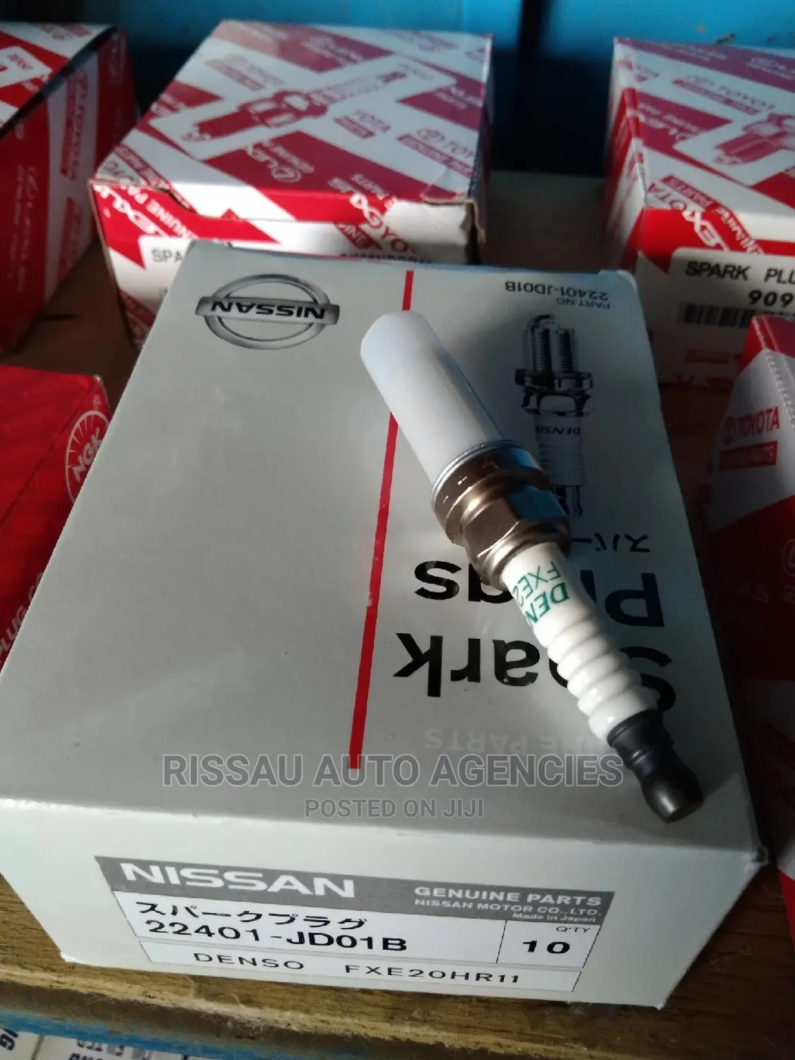 Iridium Denso FXE20HR11 Nissan Genuin Spark Plugs.
