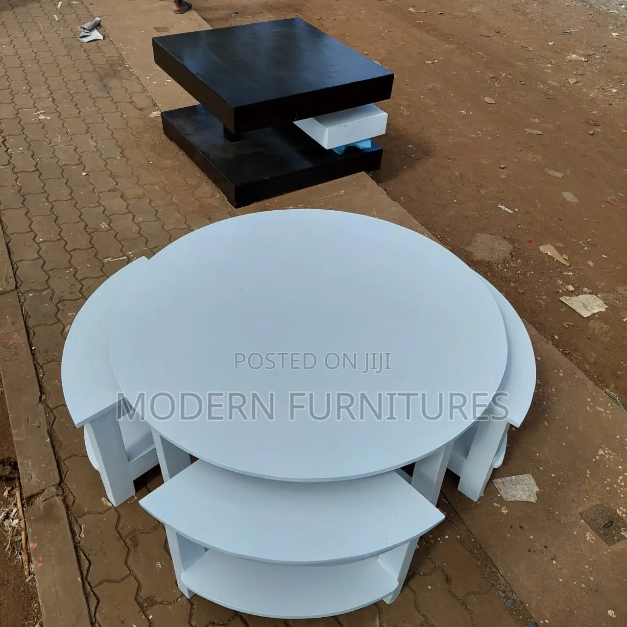 Quality Table With Stools