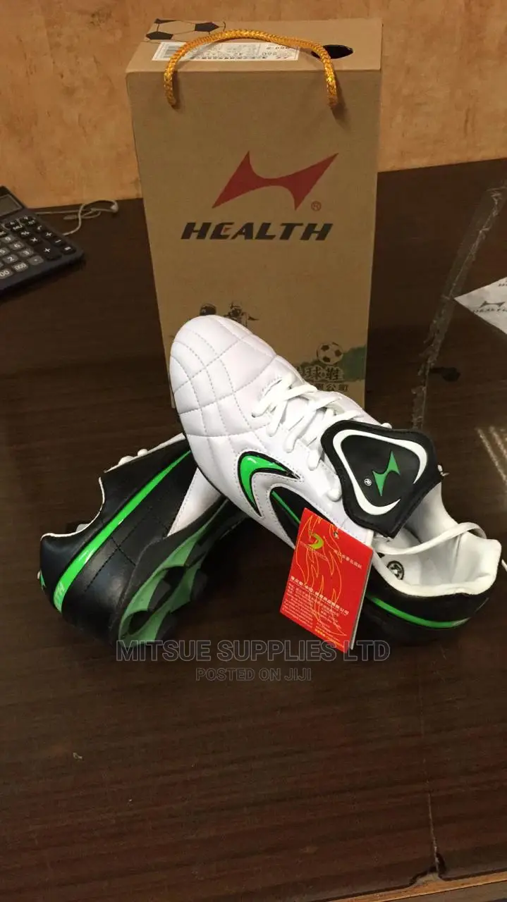 Football Boots 'health' 960-2, White/Green Size 7.5 8.5