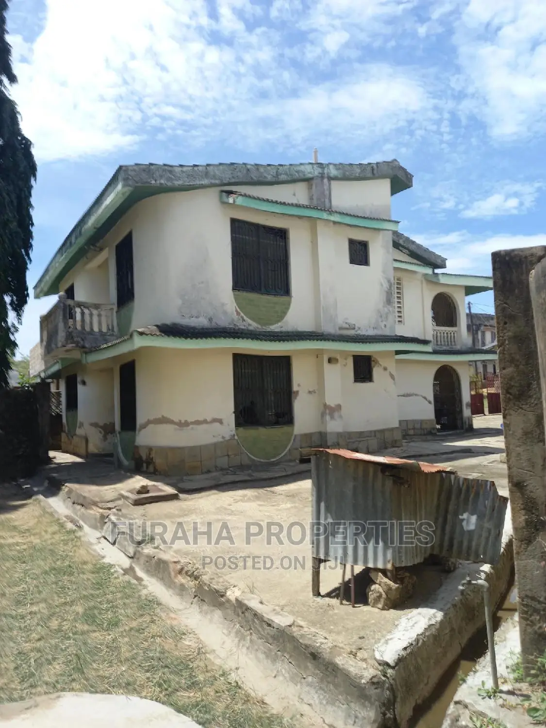 For Sale 4 Bedrooms Massionate Bamburi
