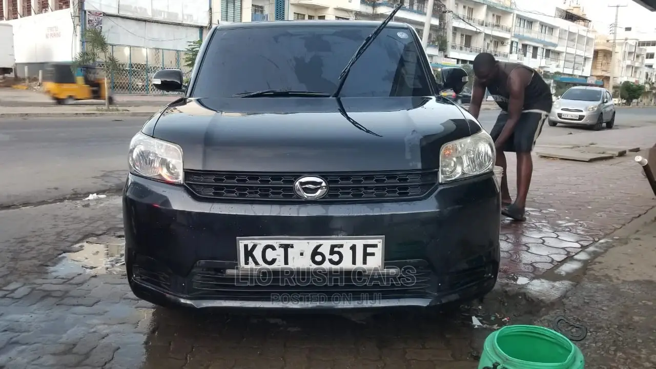 Toyota Corolla Rumion 2012 Black