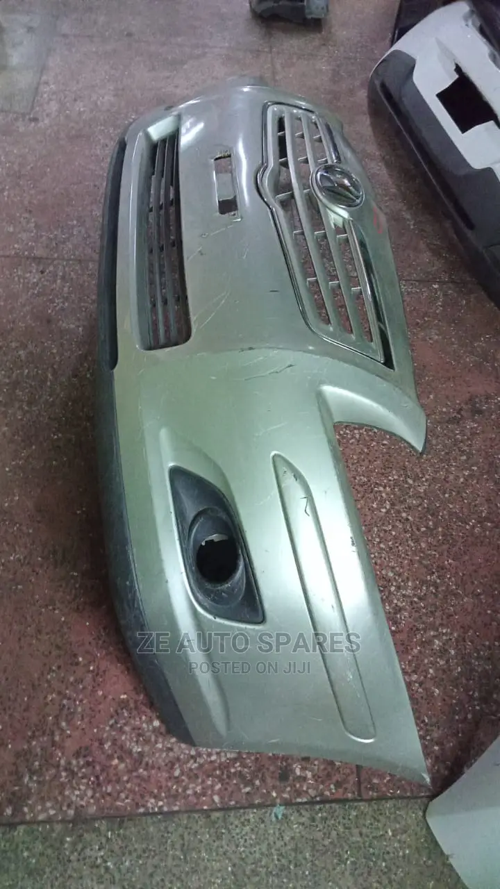 Toyota Avensis Bumper With Grill