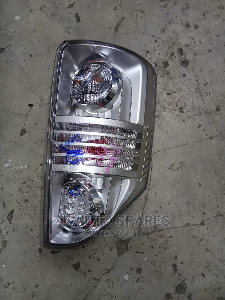Voxy 2010 Taillight