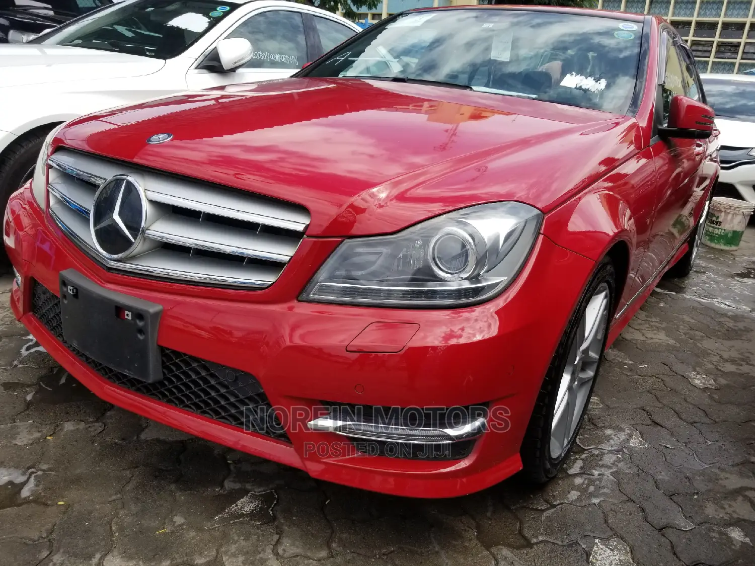Mercedes-Benz C200 2015 Red