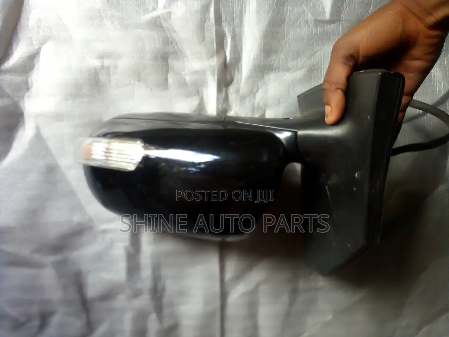 Axio/Fielder Side Mirror