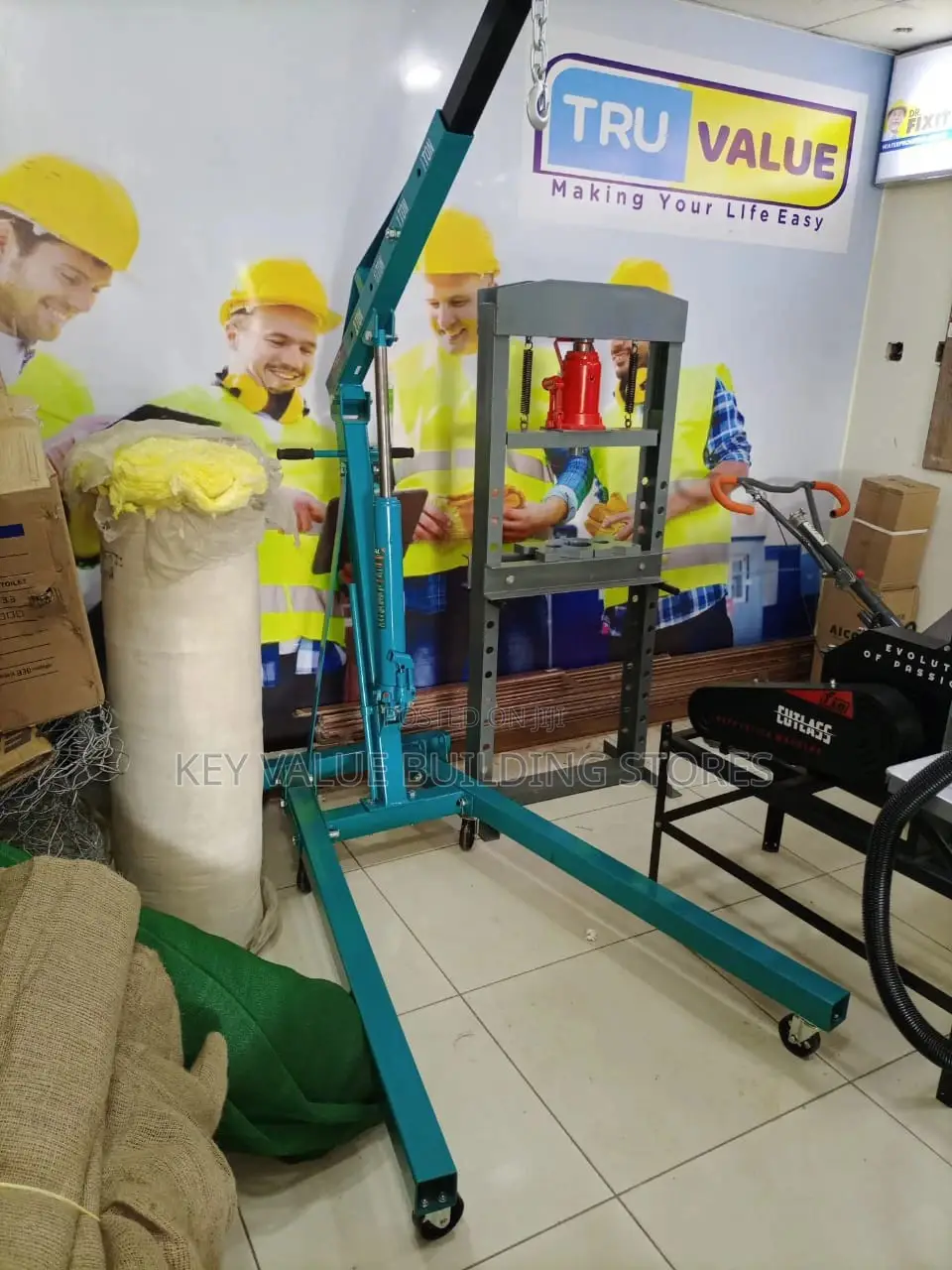 Engine Crane