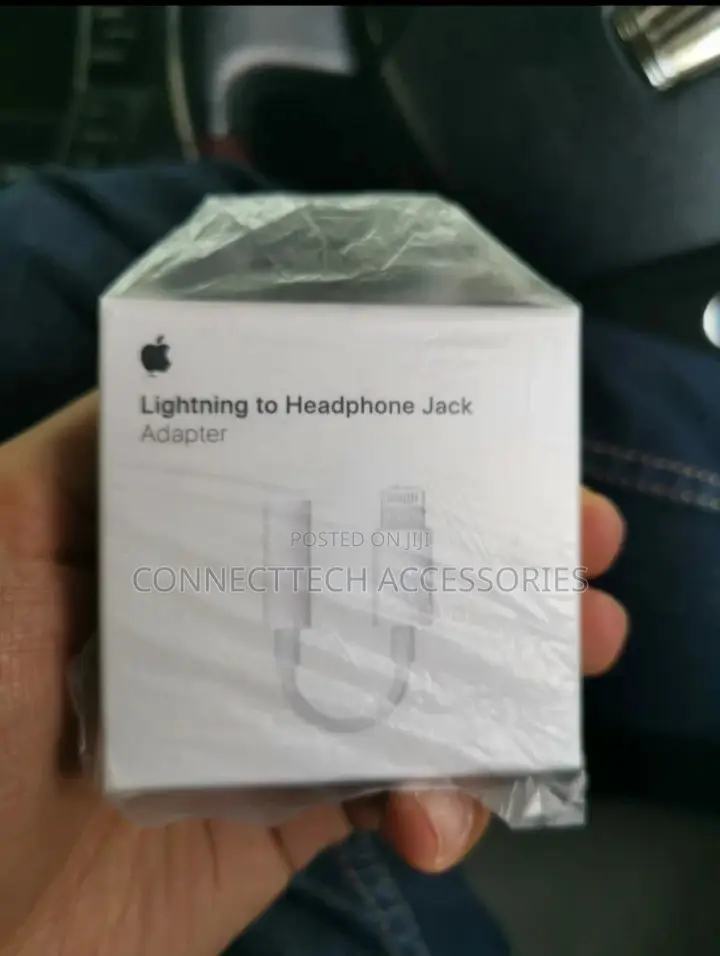 Apple Lightning to 3.5mm Headphone Jack Adapter
