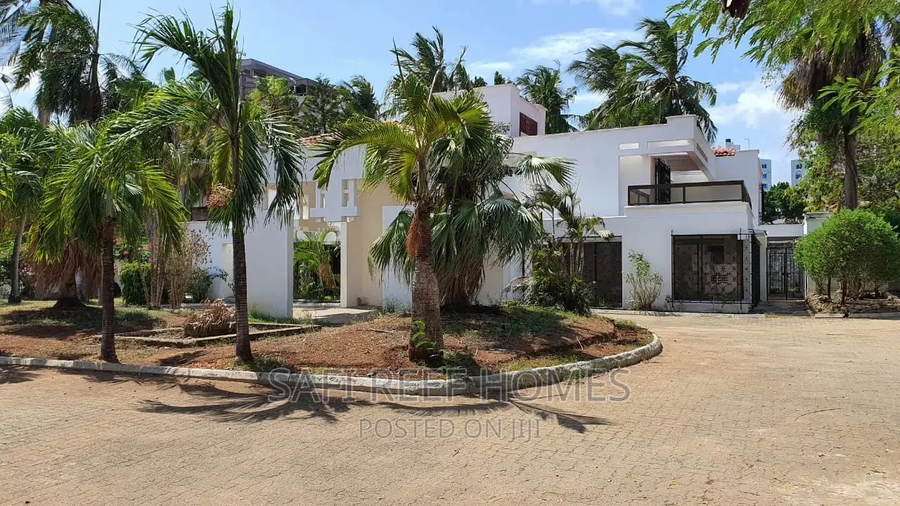 Own Compound 3 Bedroom All En-Suite to Let in Nyali