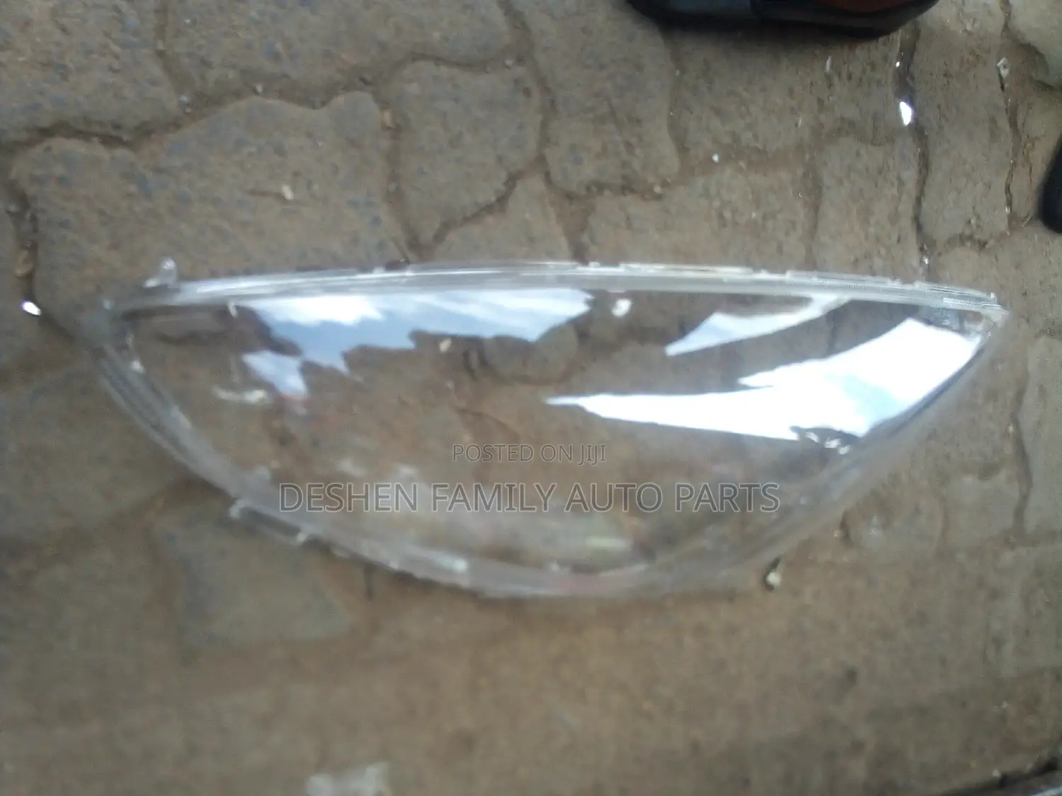 Crown Head Lens