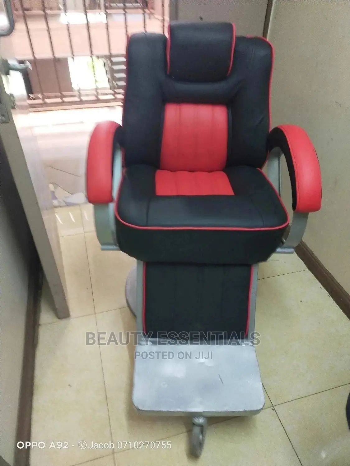 Black Red Barber Chair