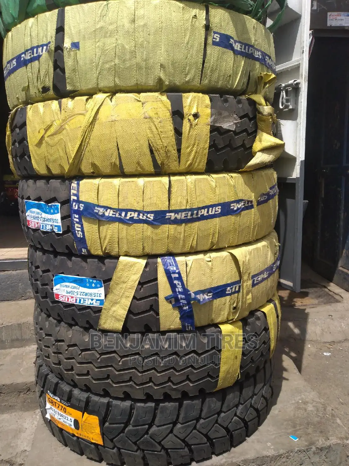 Quality Wellplus Tires Sizes 315/80r22.5 20 Ply Rating.