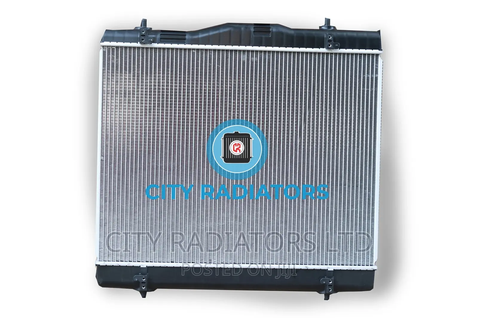 Toyota Hiace 7l New Aluminium Plastic Radiator on Sale