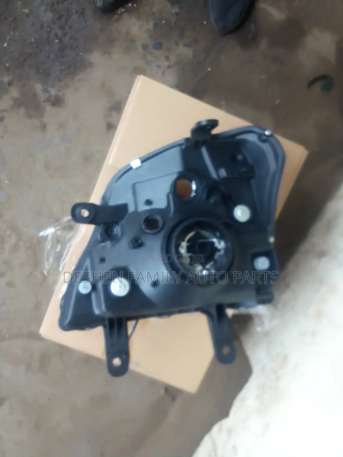 D-Max Headlight