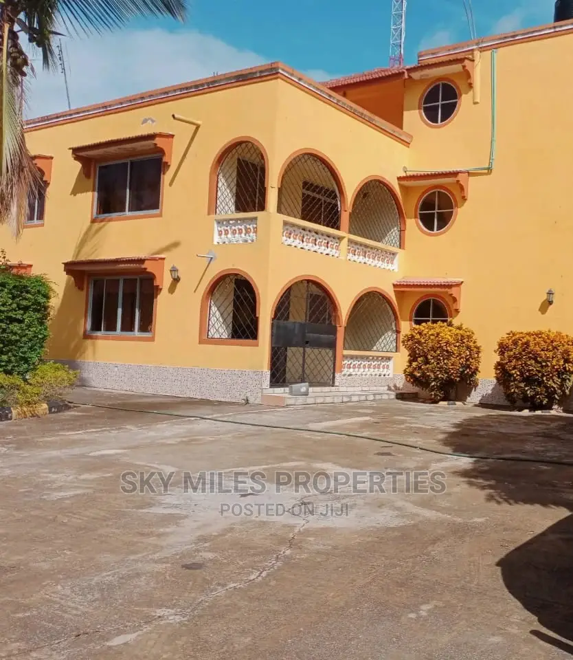 5bdrm Mansion in Majaoni, Shanzu for Sale