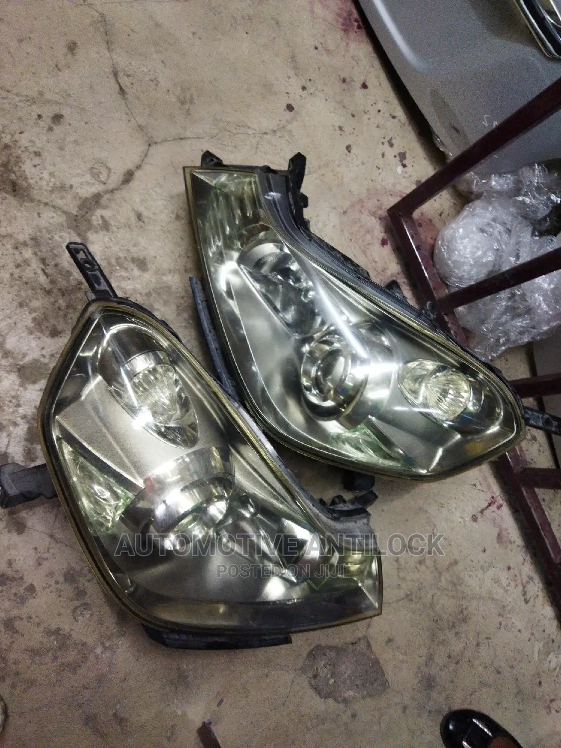 Wing Road Y12 Headlights