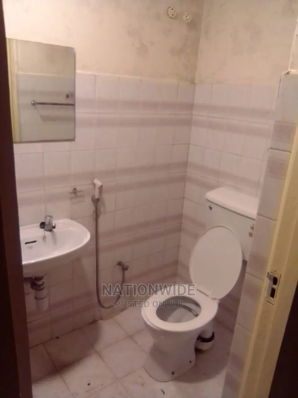 1bdrm Block of Flats in Parklands/Highridge for rent