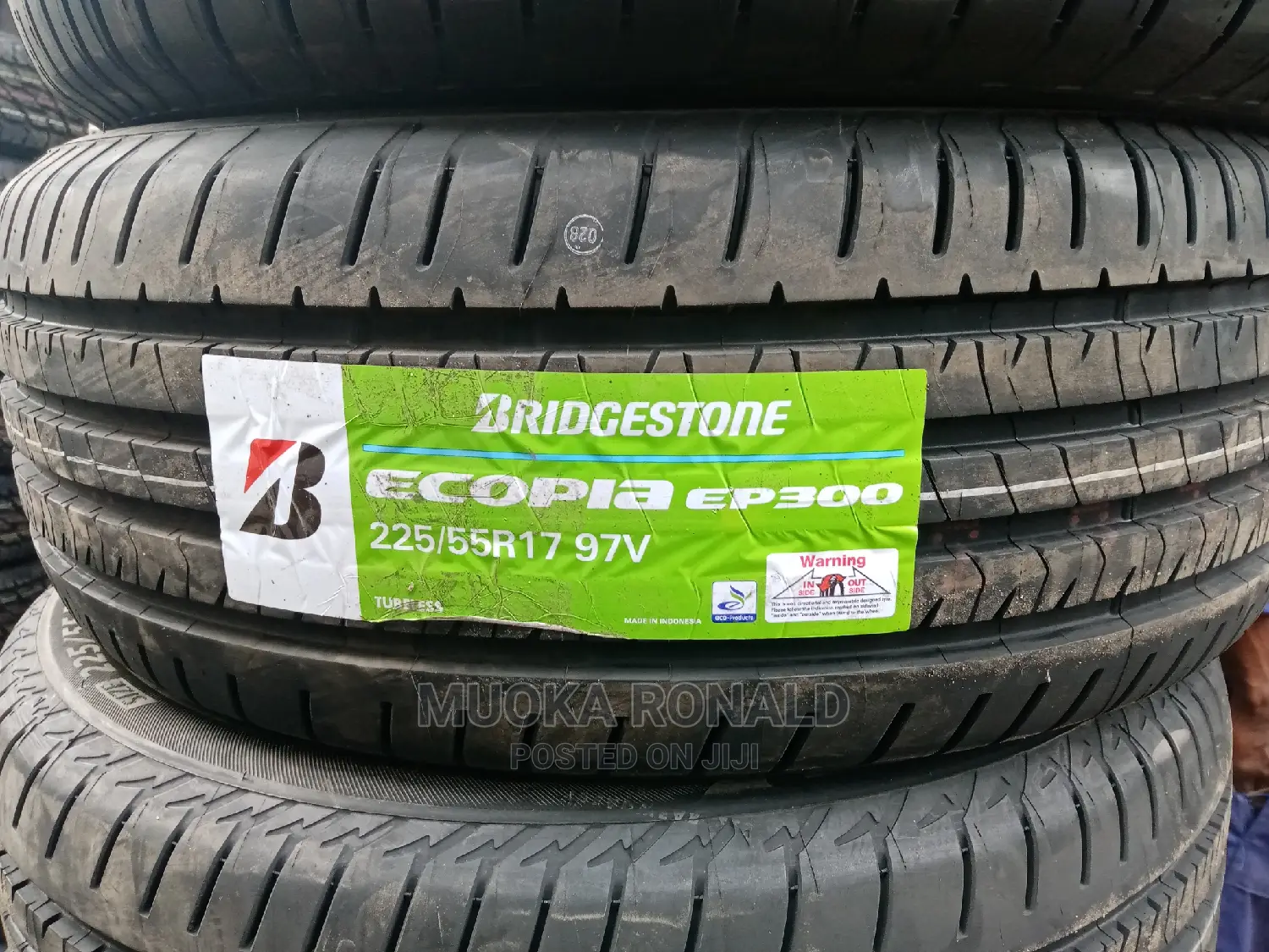 225/55r17 Bridgestone Tyre