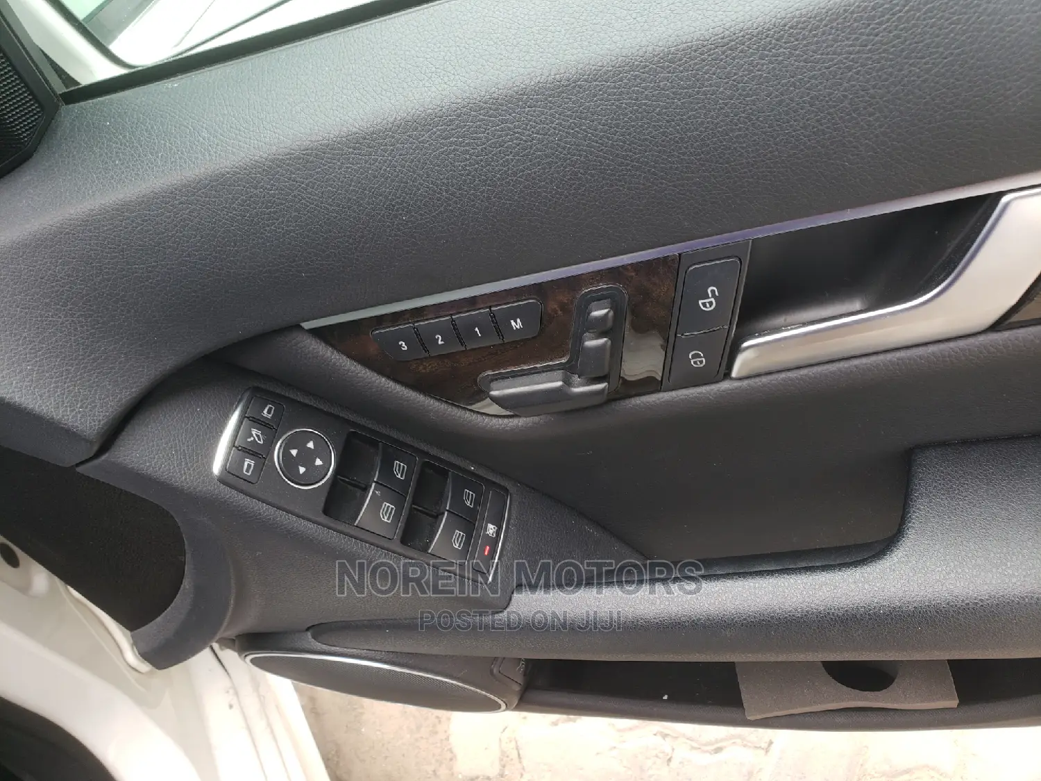 Mercedes-Benz C180 2015 White