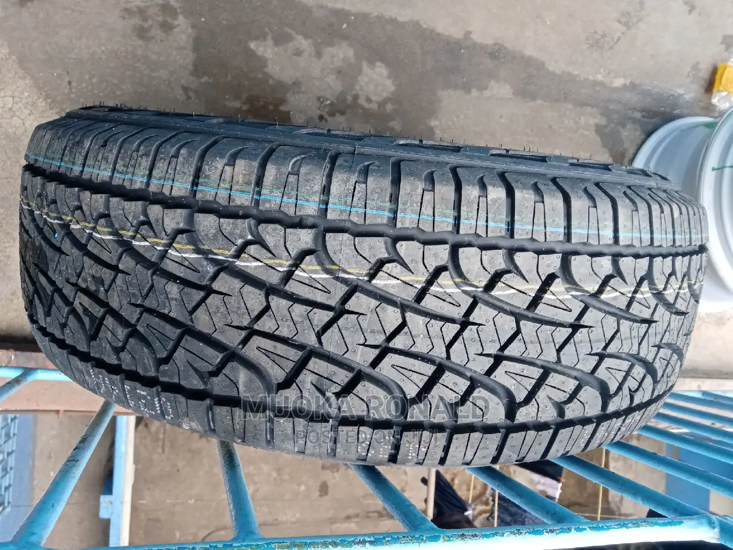 225/65r17 Pirreli Tyre (A/T)
