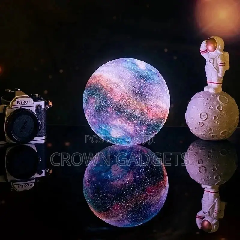 3D Printed Moon Lamp With Stand Dimmable