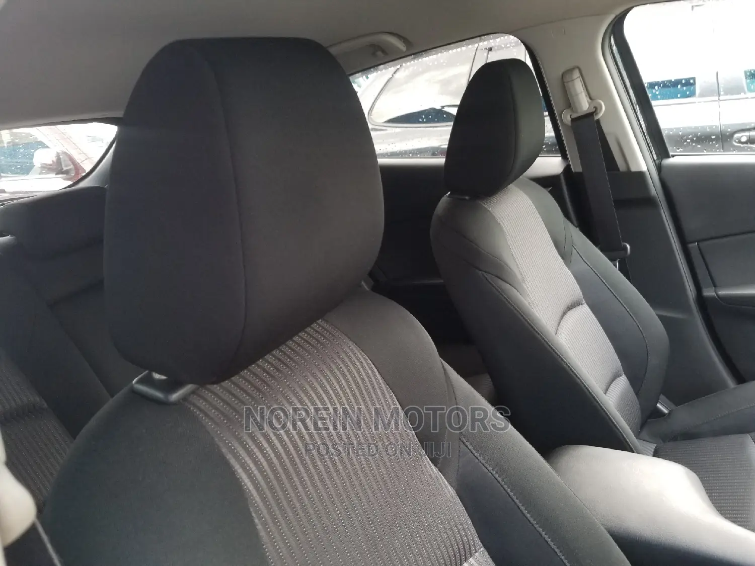 Toyota Avensis 2017 Black