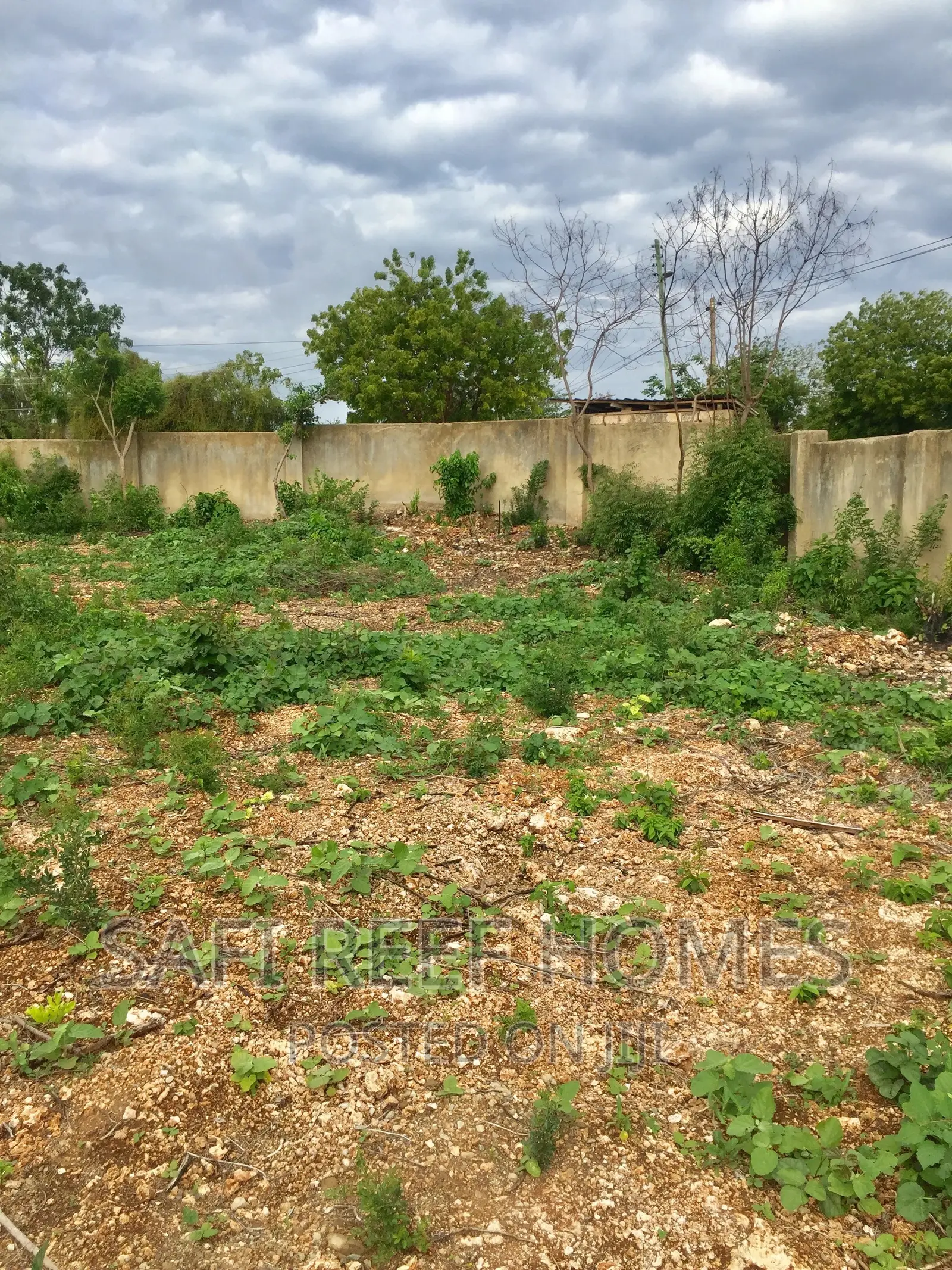 1/4 Acre for Sale in Shanzu Close to Ocean