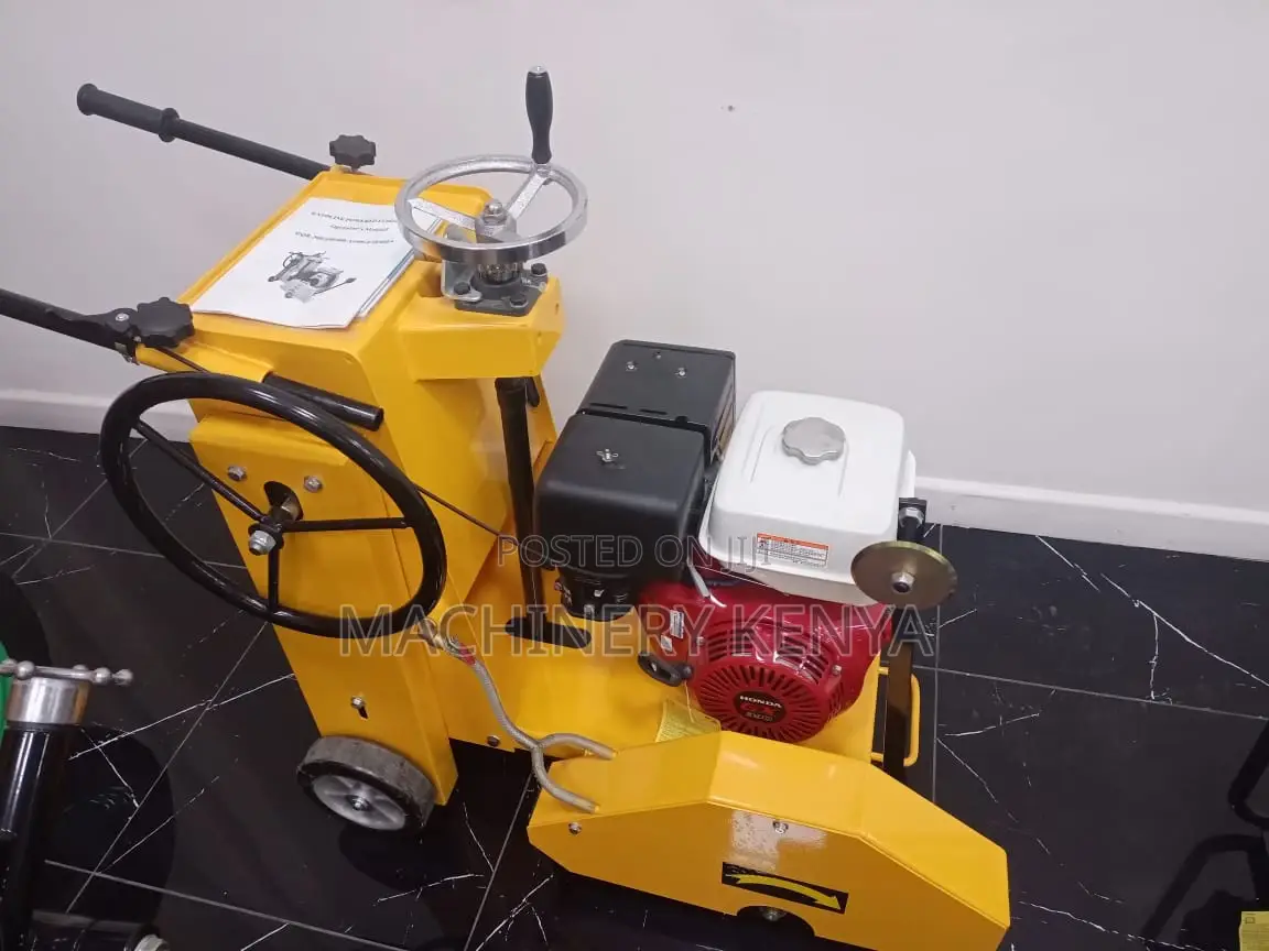 Stone and Concrete Cutting Machine