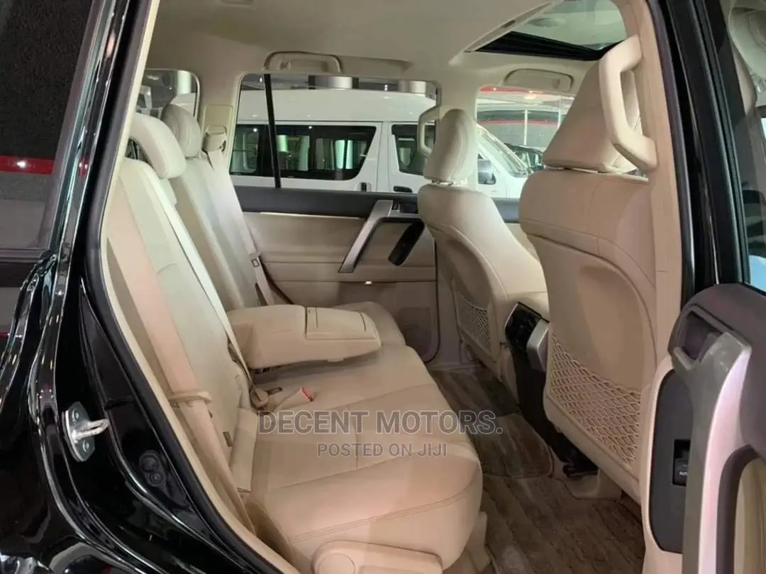 Toyota Land Cruiser Prado 2017 2.7 Black