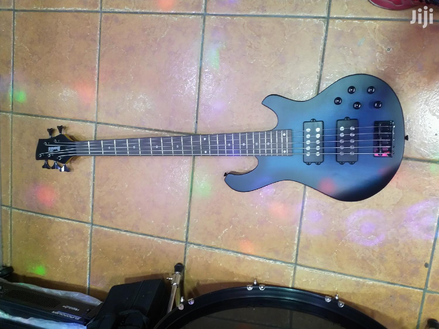 Bass Guitar Active 5 String