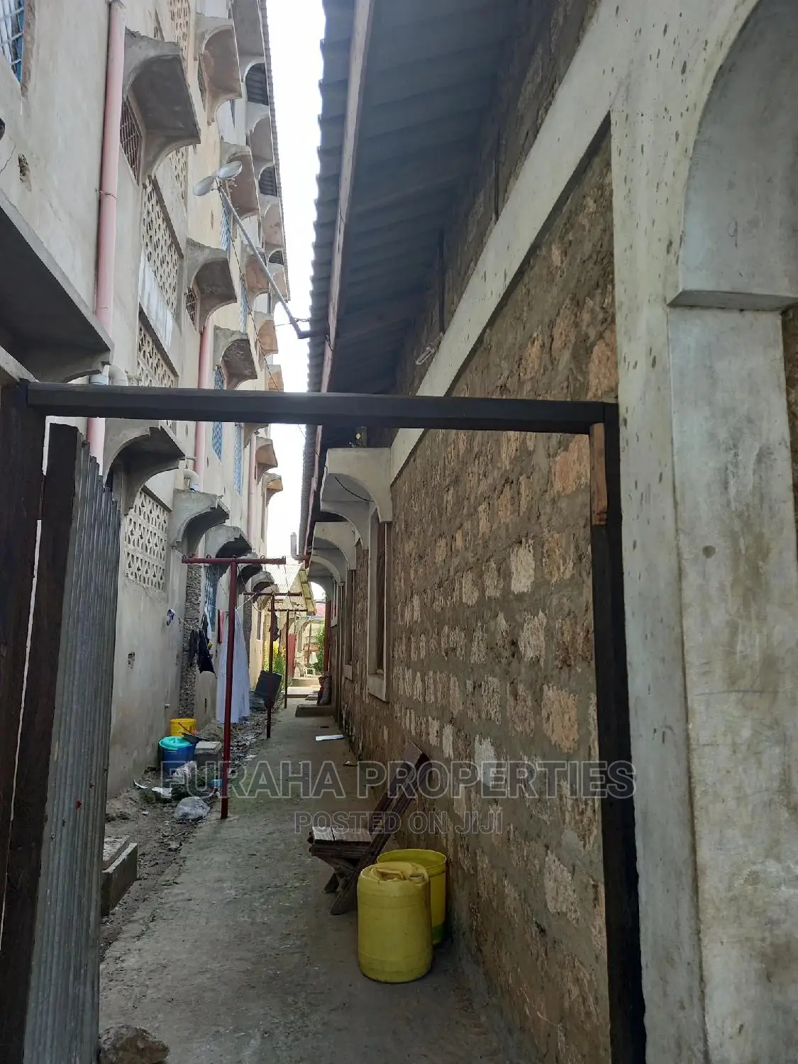10bdrm Bungalow in Bamburi for Sale