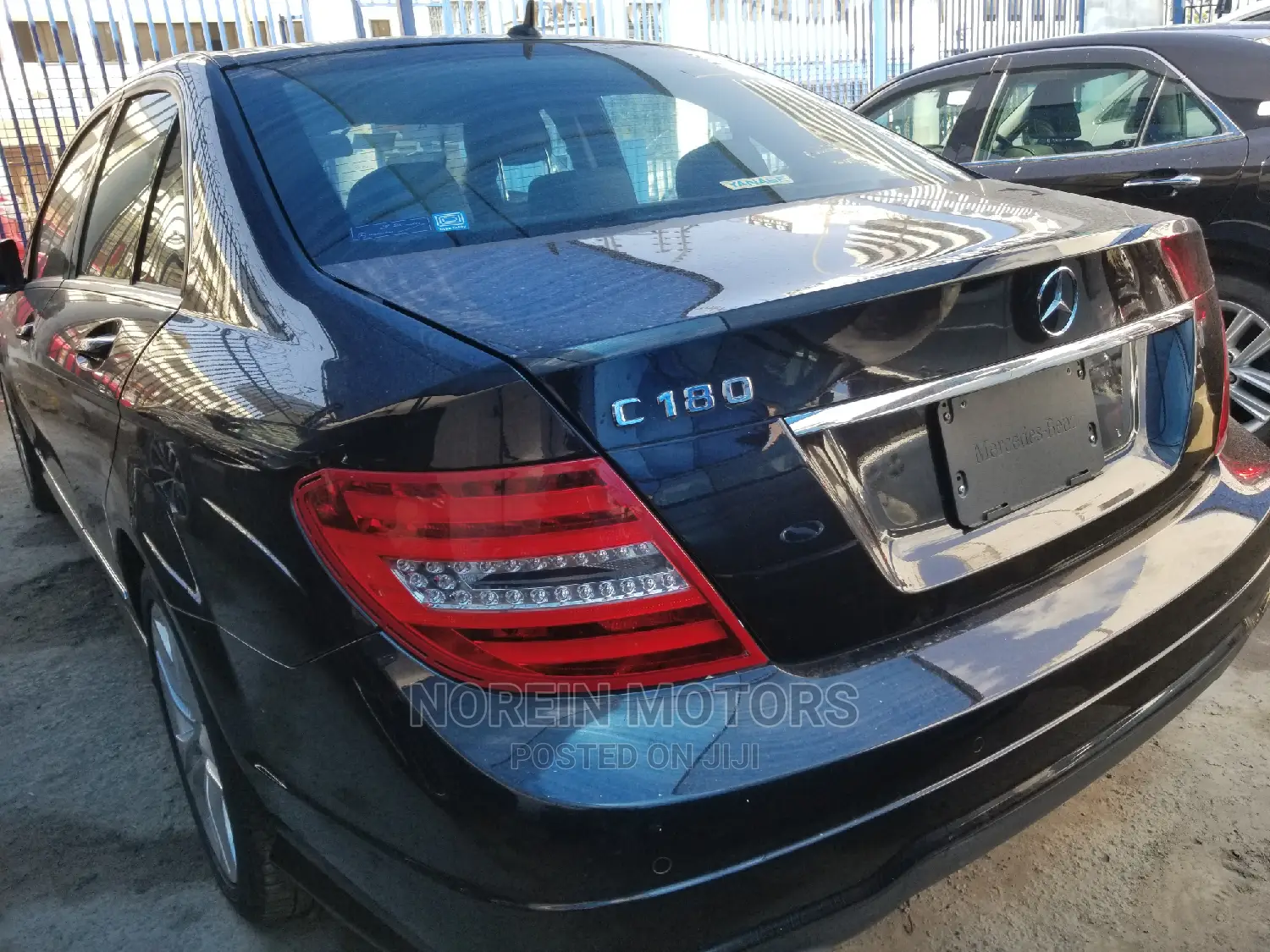 Mercedes-Benz C180 2014 Black