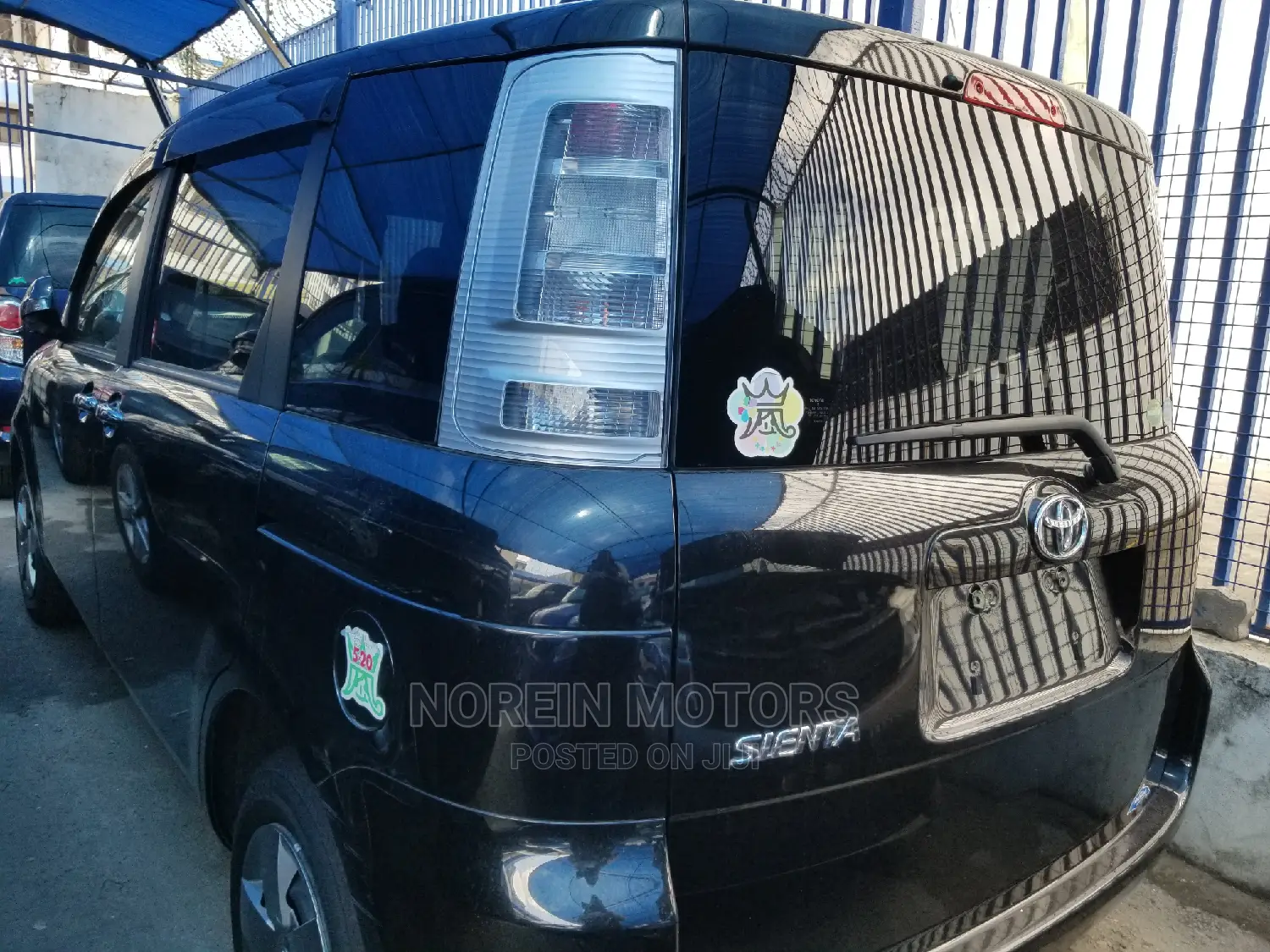 Toyota Sienta 2015 Black