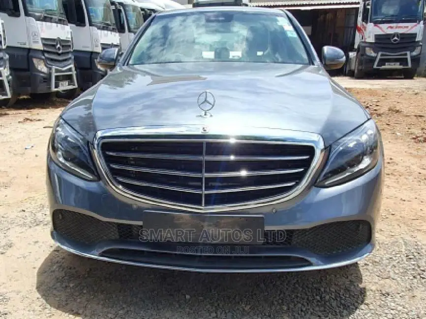Mercedes-Benz C200 2018 Gray