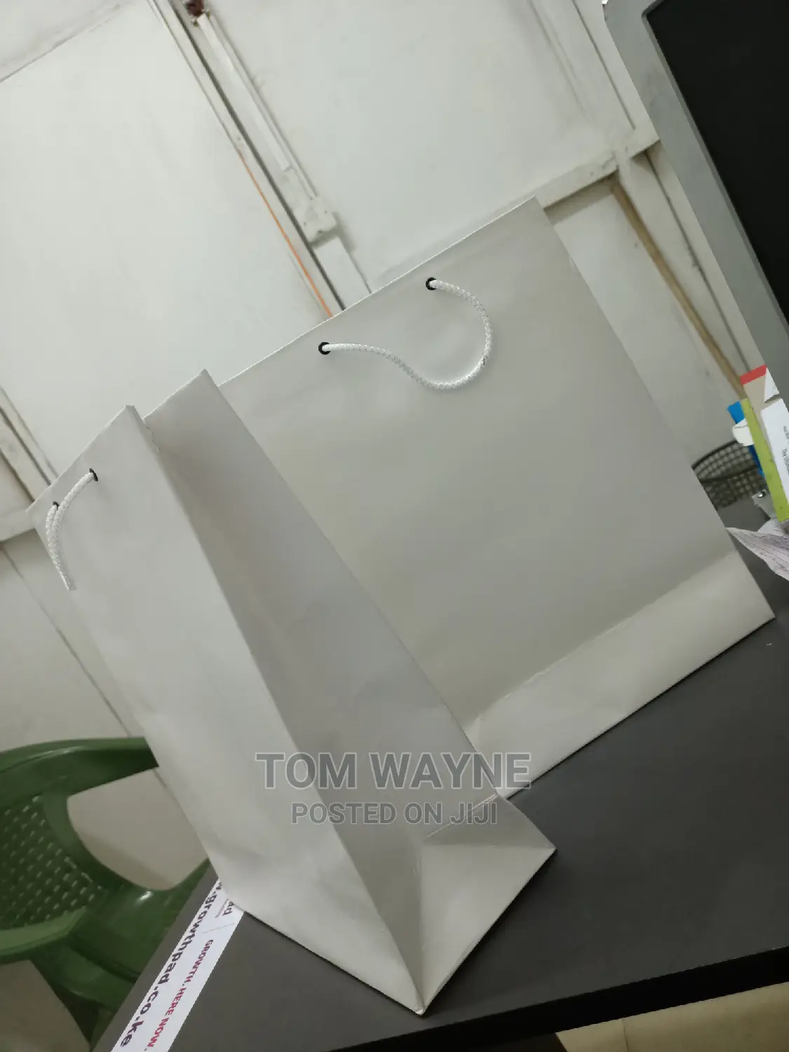 A4 Size White Gift Bags