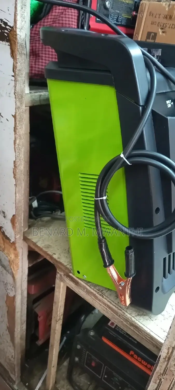 Battery Chargers (650amps)