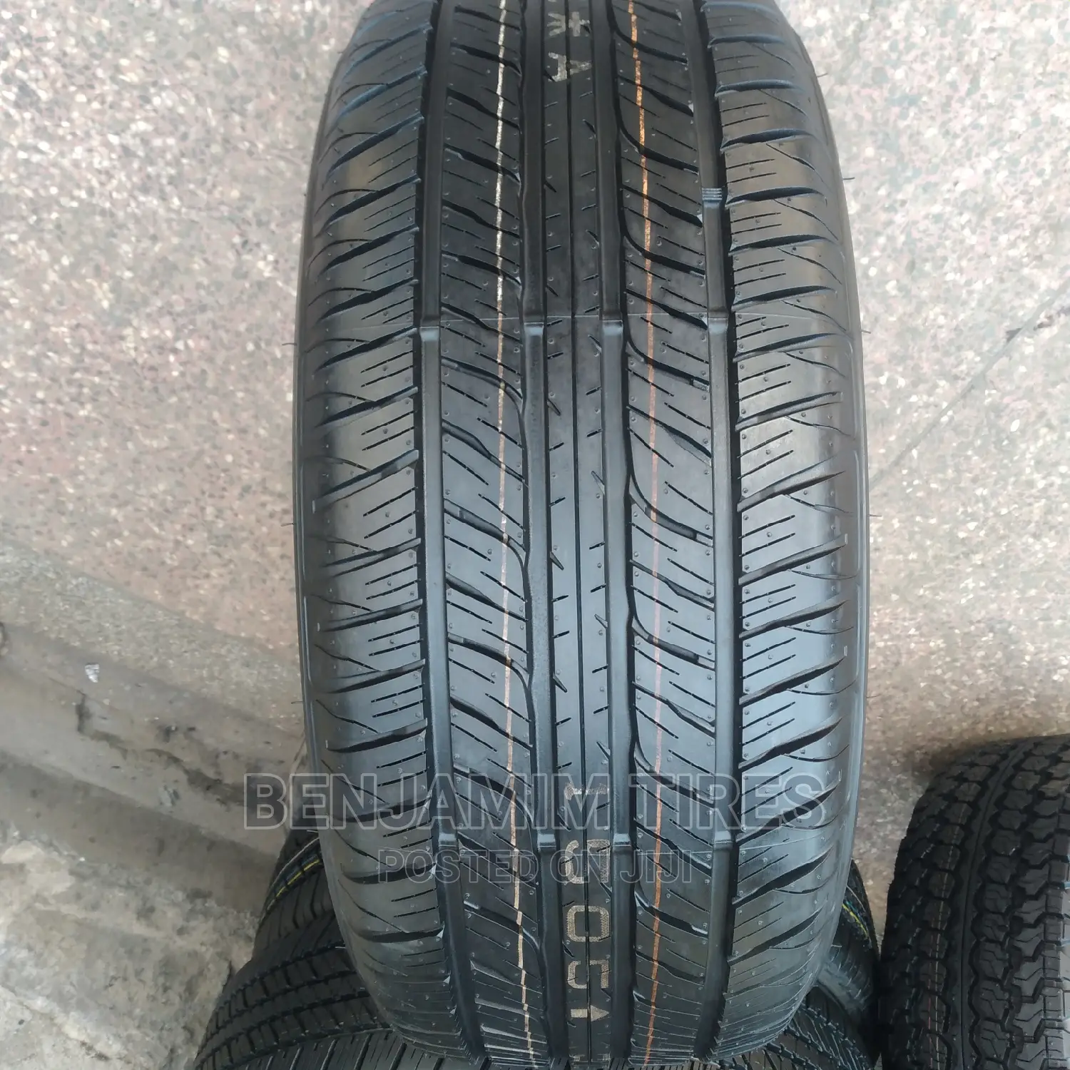 Dunlop Tires Sizes 285/50R20 For Landcruiser.