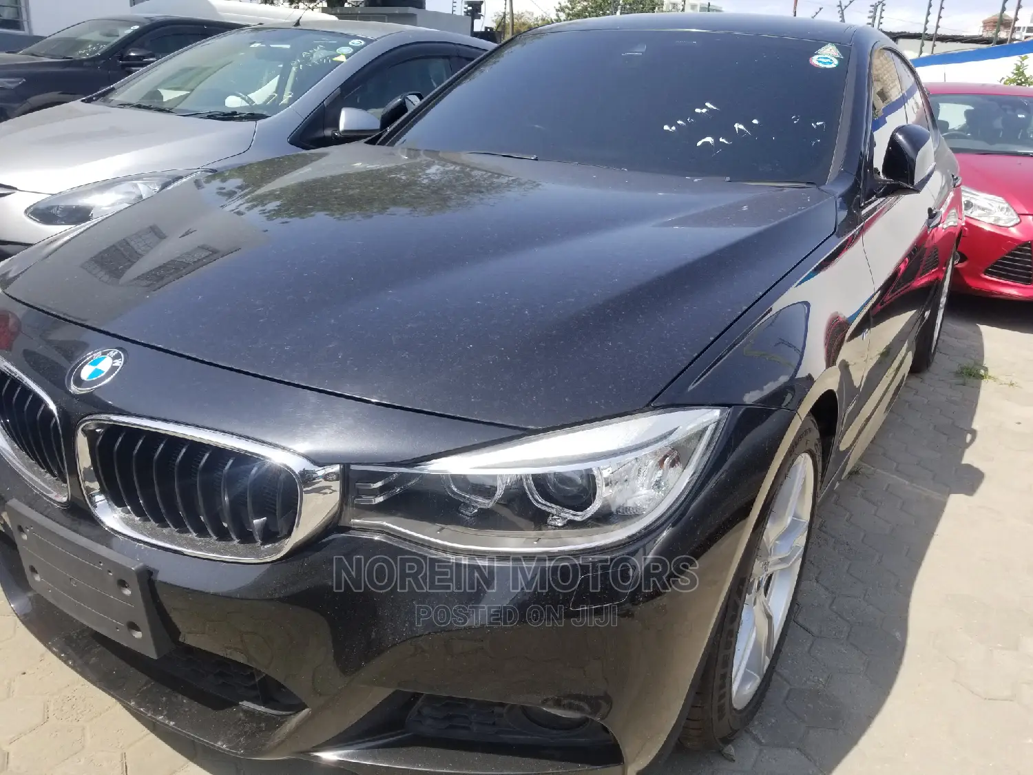 BMW 320i 2015 Matt Black