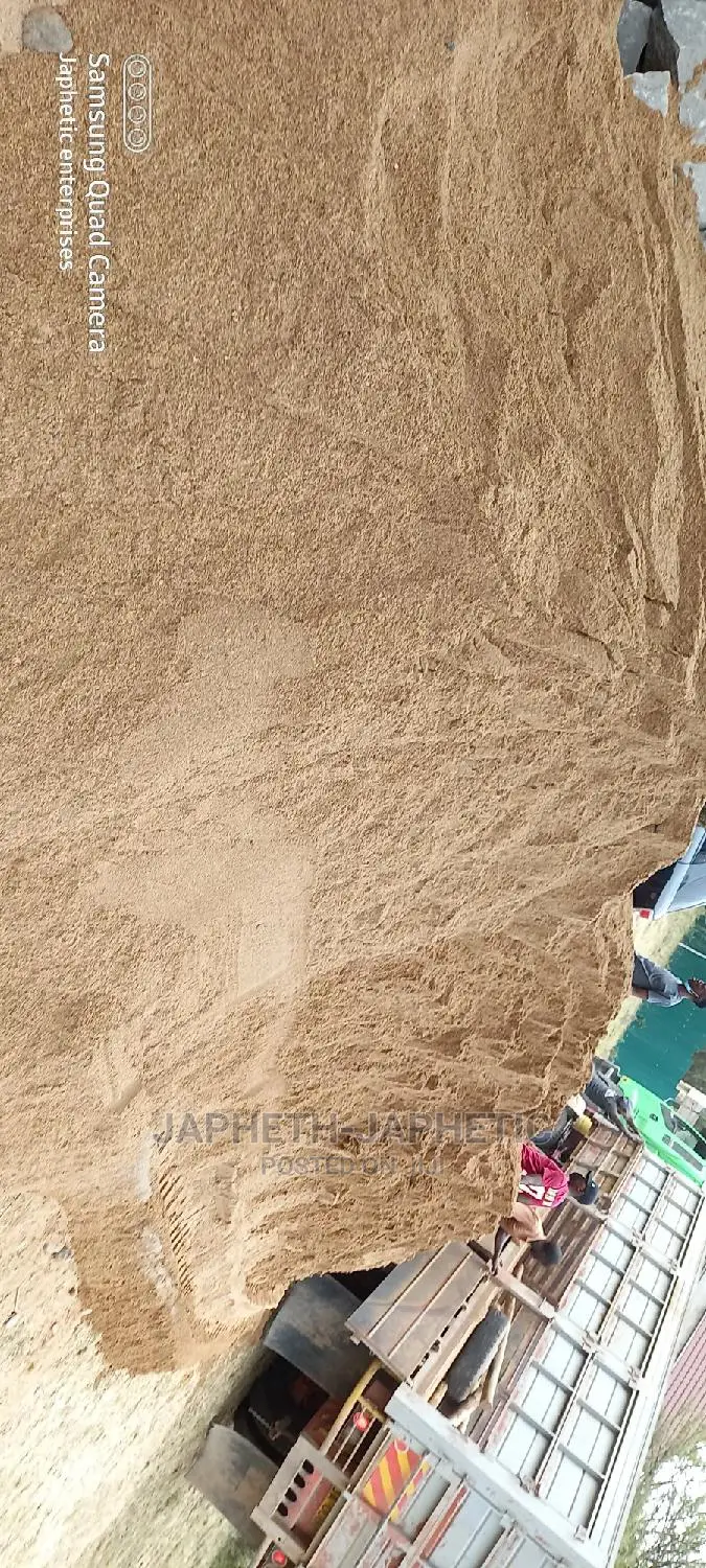 Kanjiando Riversand, With Rough Graves and Smooth