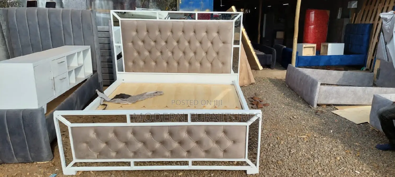 5/6 Bed,Mirrored Bed