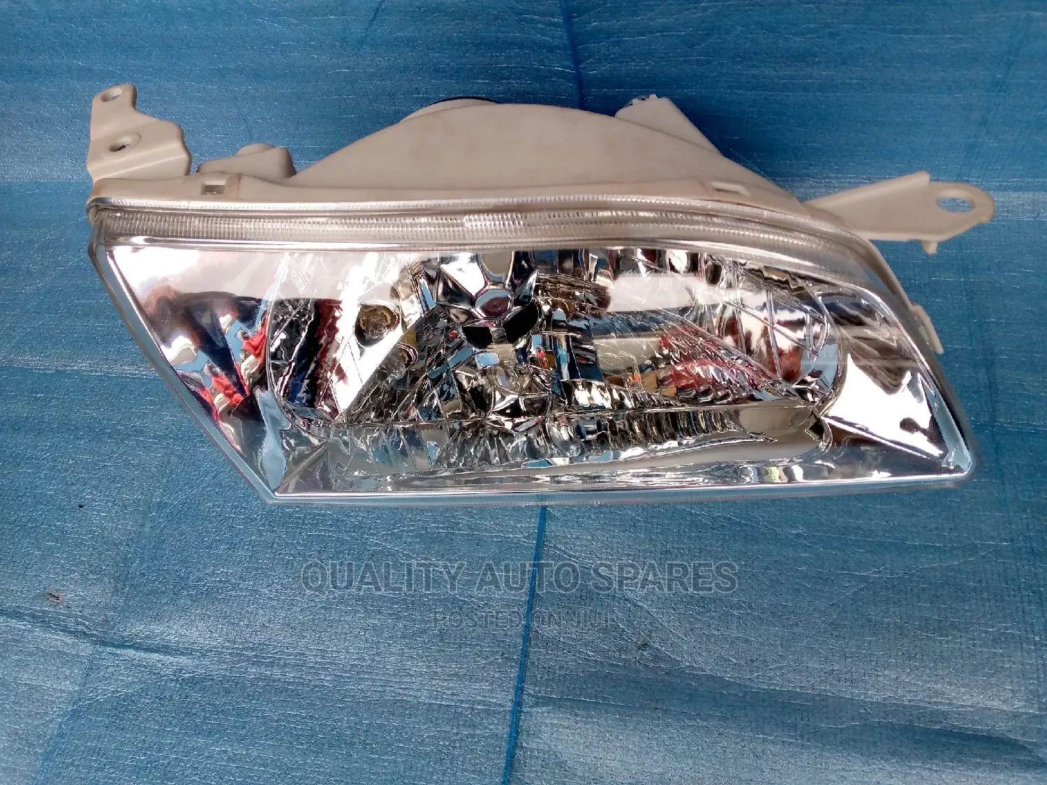 Headlight for Toyota 111