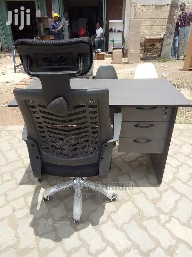 Smart Headrest Chair