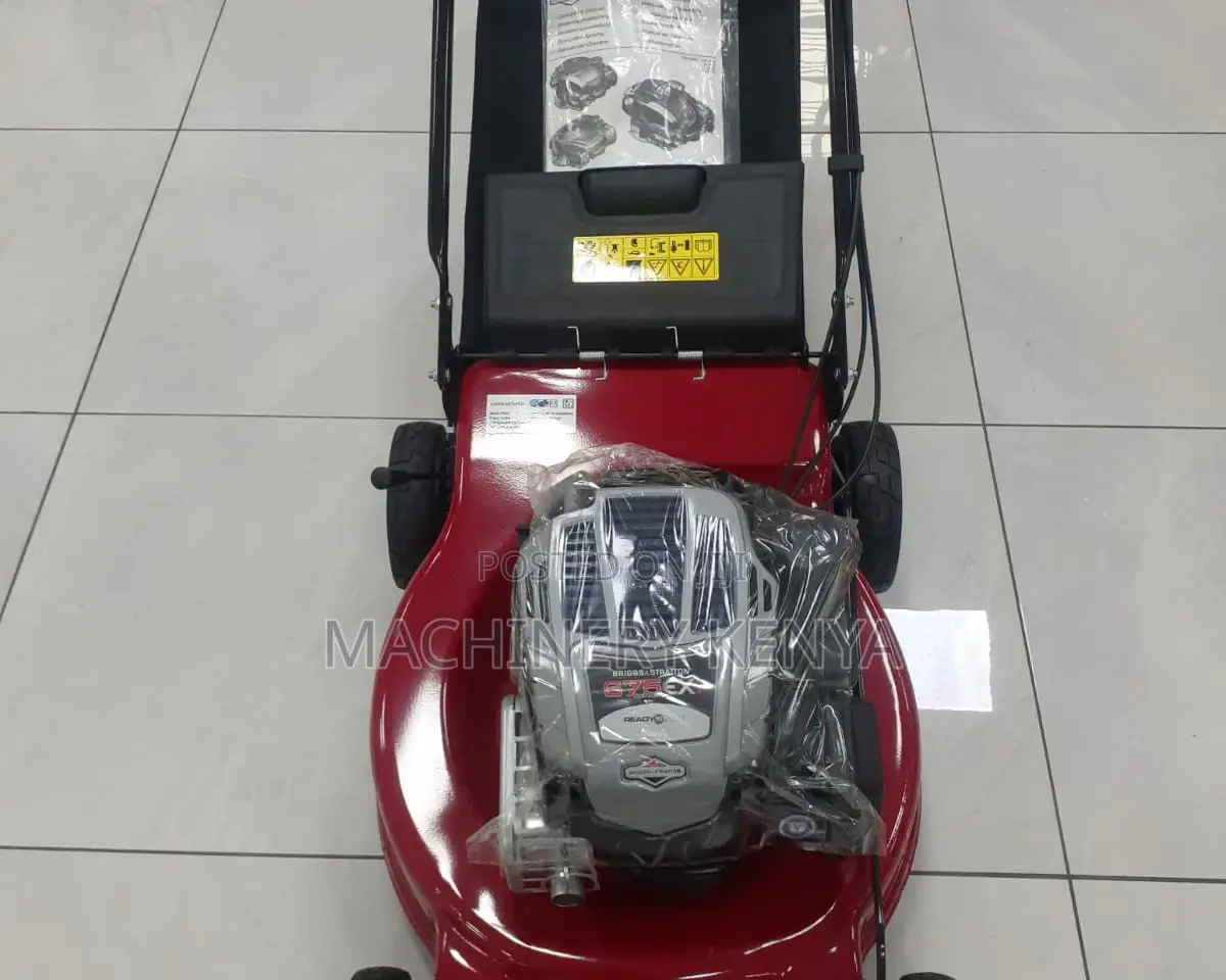 5.5hp Self Propelled Briggs and Stratton Lawn Mower