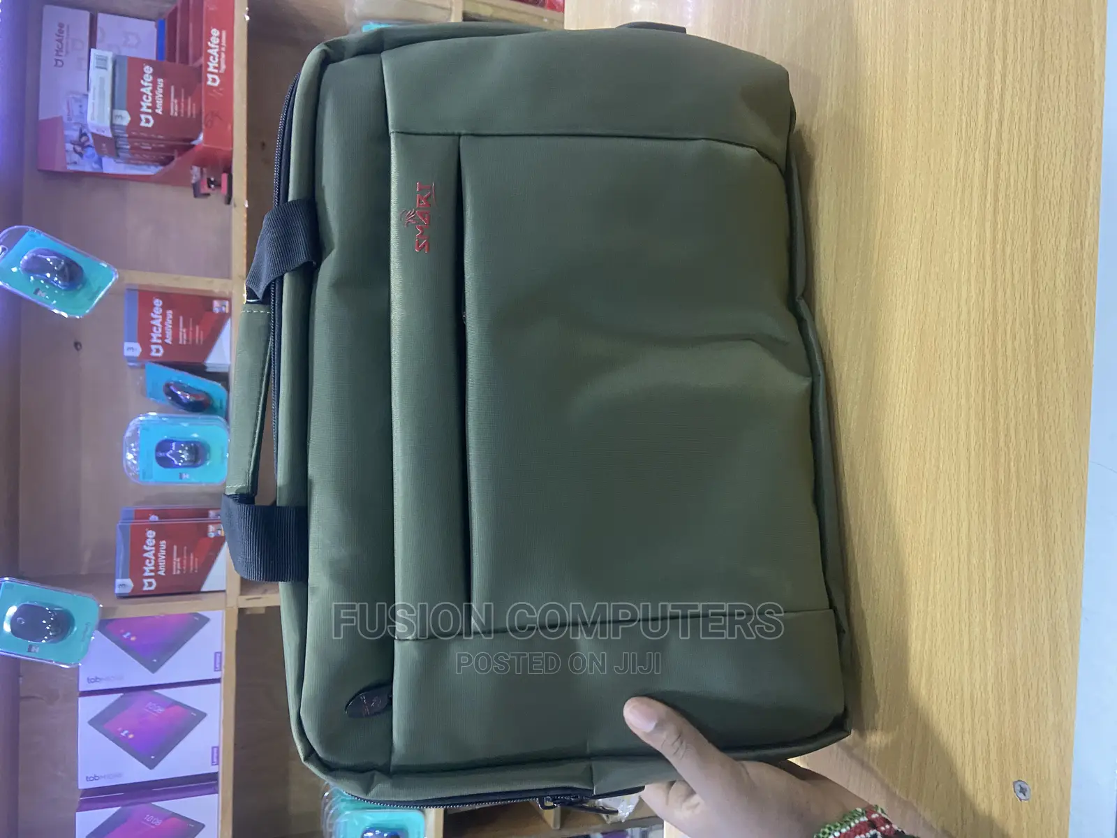 2-In-1 Laptop Bag