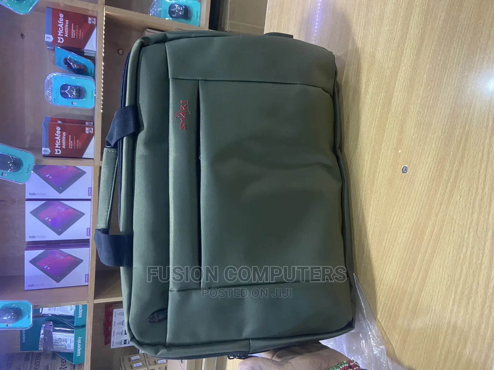 2-In-1 Laptop Bag