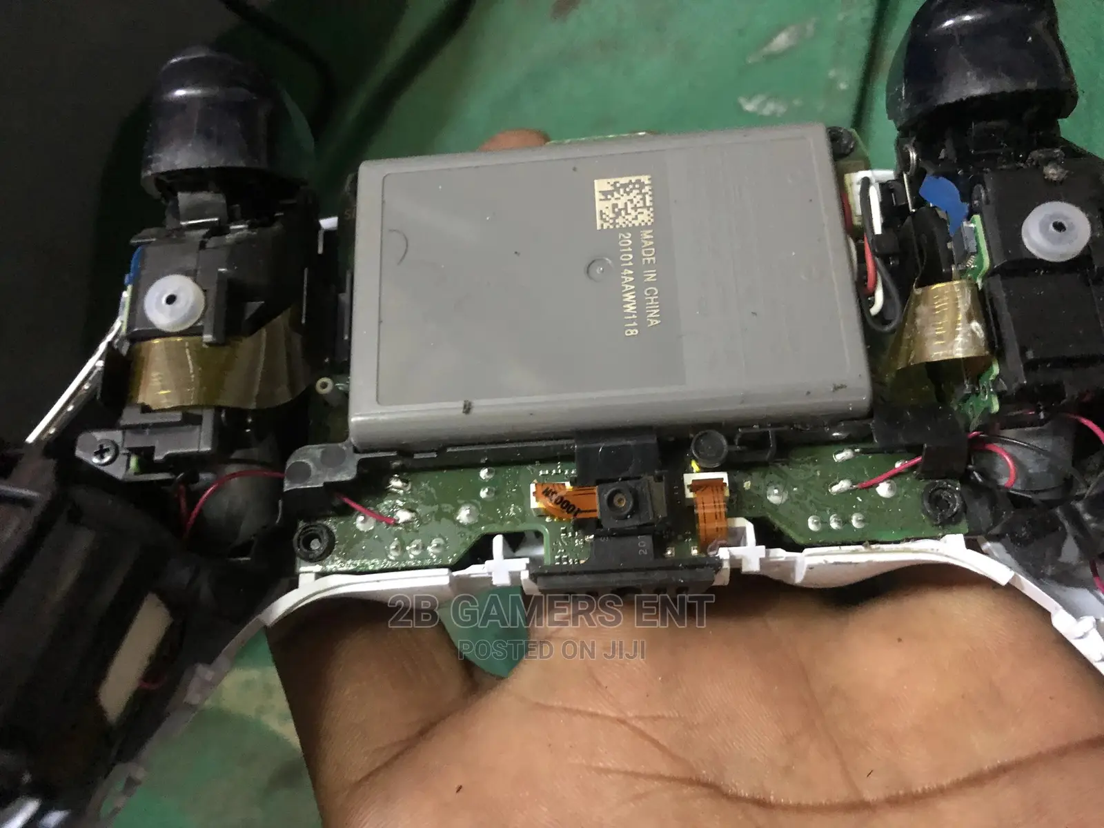 Ps4/ Ps5 Battery And Analog Replacement